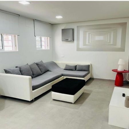 Incredible Luxury Location In Puerto Banus Beach For Families Marbella Exterior photo