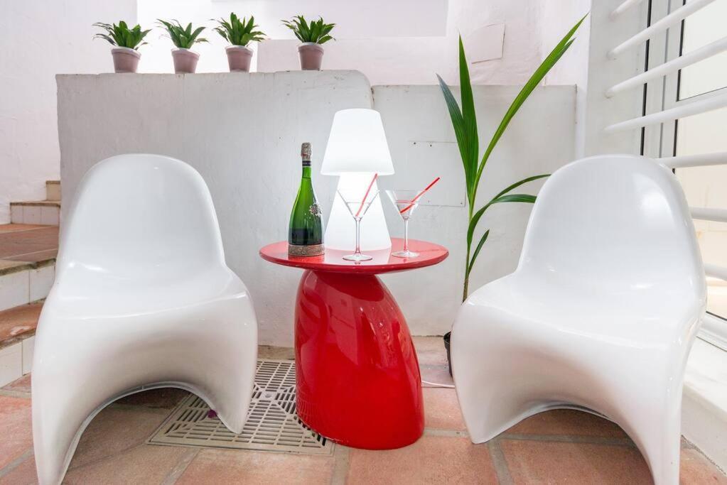 Incredible Luxury Location In Puerto Banus Beach For Families Marbella Exterior photo